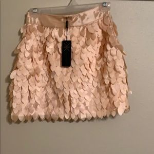 FEATHER SKIRT